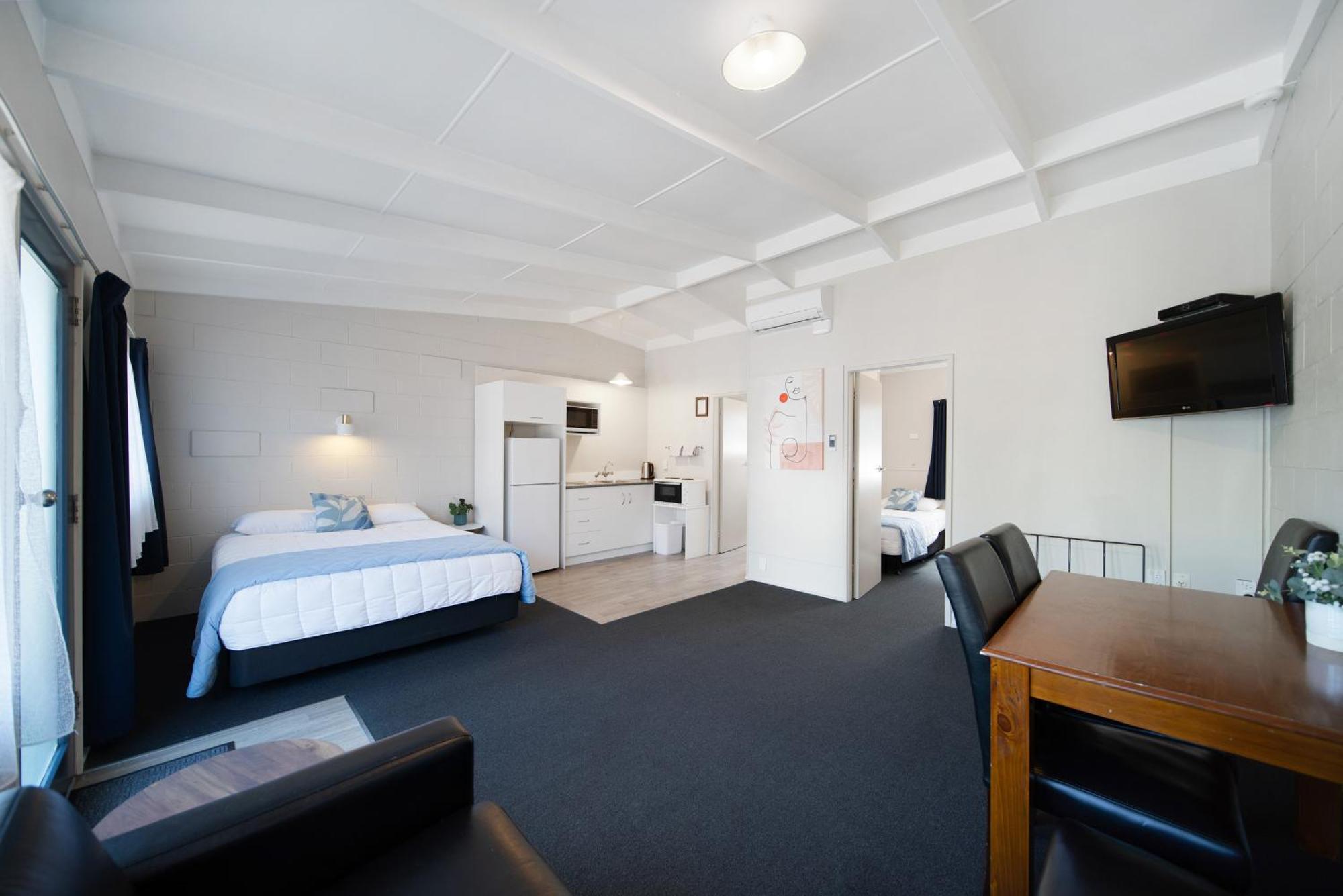 Tahoraiti Viking Lodge Motel חדר תמונה