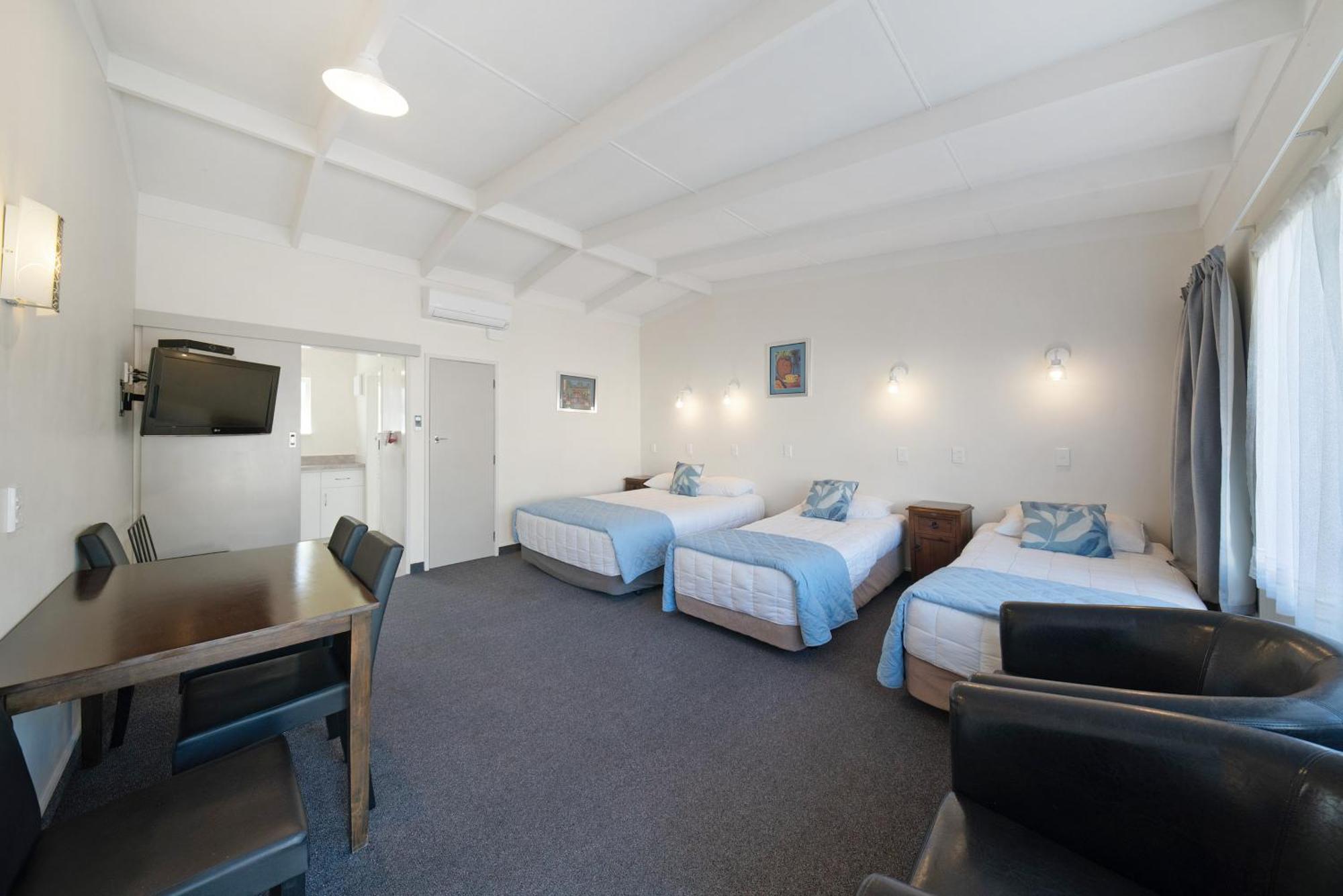 Tahoraiti Viking Lodge Motel חדר תמונה
