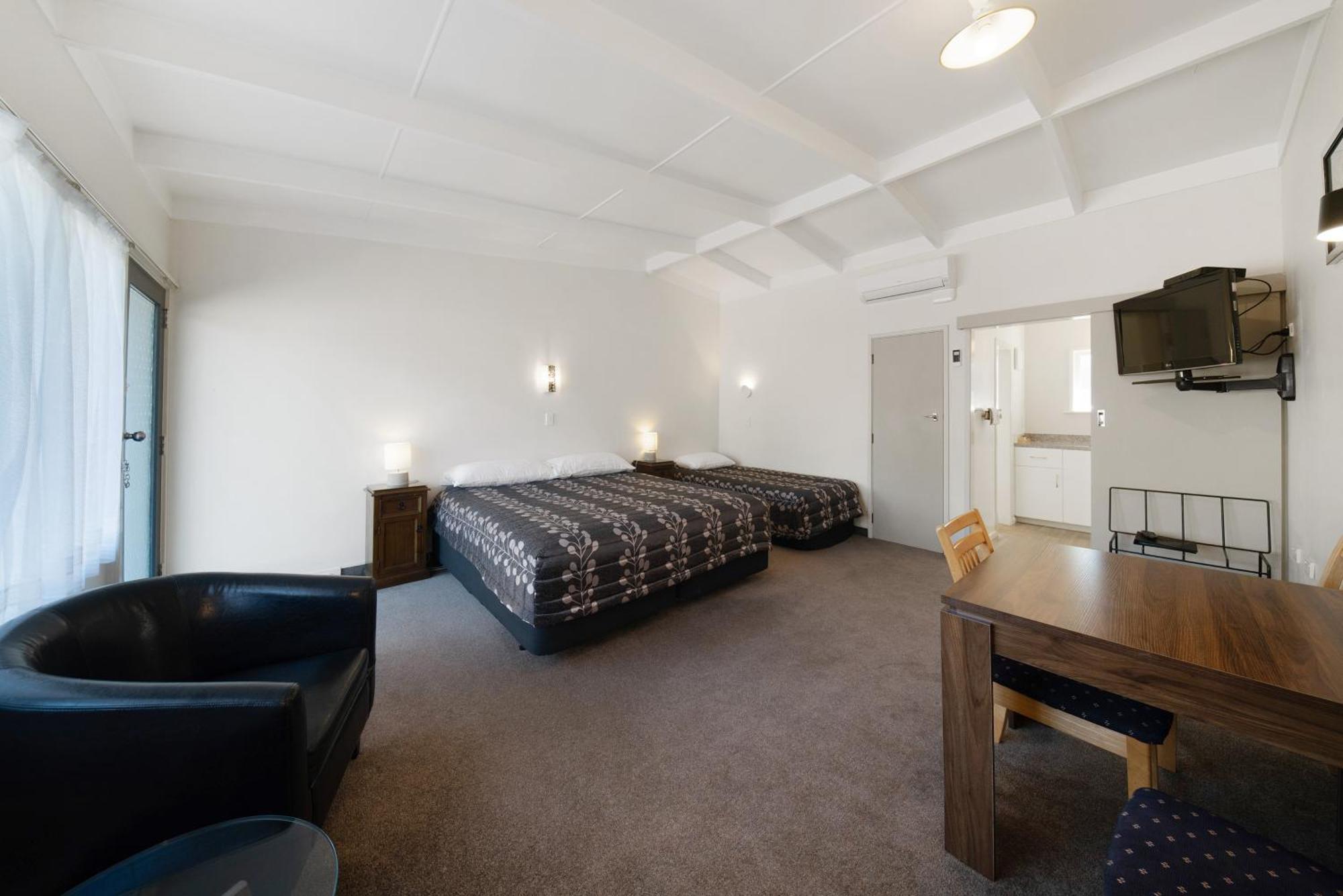 Tahoraiti Viking Lodge Motel חדר תמונה